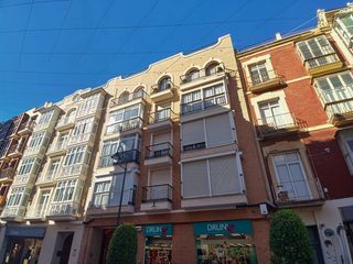 Affitto Attico in Casco Antiguo. Áticodúplex alquiler cartagena centro, amueblado. con plaza de g