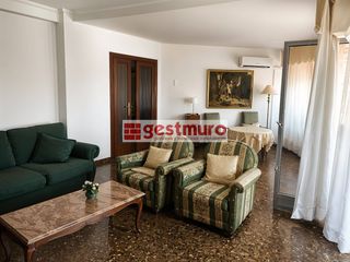 Pis en Calle jim�nez de la espada 29. Gestmuro vende en exclusiva amplio y luminoso piso, con trastero