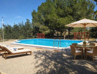Mas à La Aljorra. Venta finca rústica con terreno, piscina, barbacoa  la magdalena