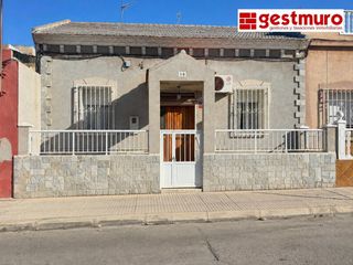 Ground floor in Santa Lucía. En venta planta baja en santa lucía!!!