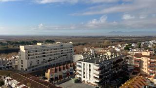 Estudi  Delta muga. Estudio reformado con parking a 100 m de la playa  empuriabrava