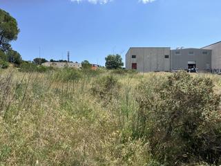 Terreny residencial  Carrer dels boters. P11 magnifica  parcela industrial en lescala