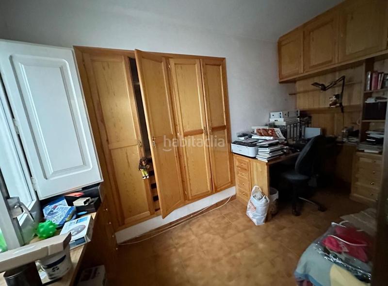 Foto bc2e22e1-068b-436d-86f0-58eb475f94b8. Édifice dans Bisbal d´Empordà (La)