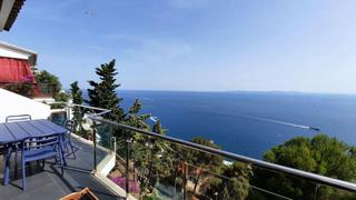 Chalet  Carrer de joan margarit. Una joya con vistas al mar!