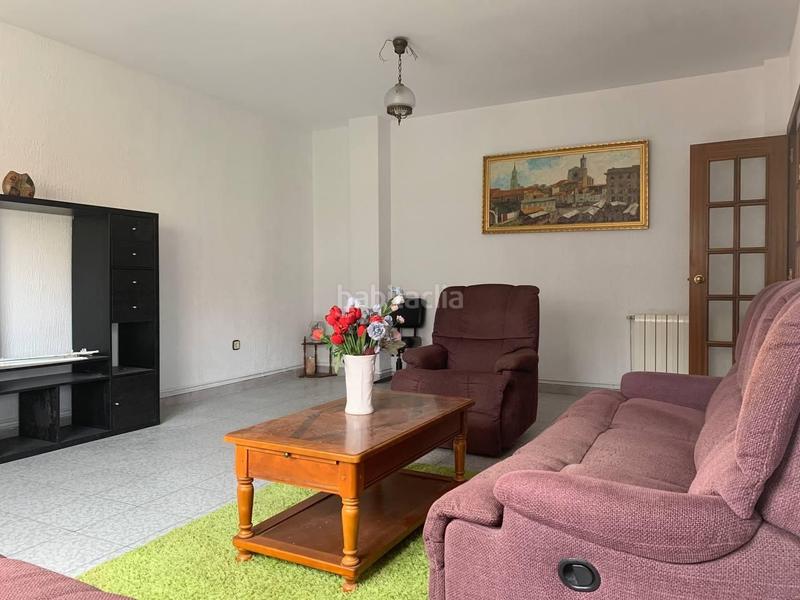 Foto 1268e71f-4856-4ba5-bedc-b3fd2f52ab02. Chalet edificio ideal inversores en Eixample-Horta Capallera Figueres