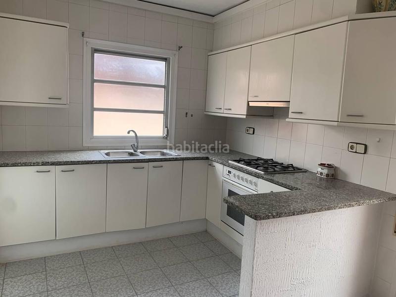 Foto 500f00bd-5679-4cbe-a28e-79e6bc7d6c0d. Chalet edificio ideal inversores en Eixample-Horta Capallera Figueres