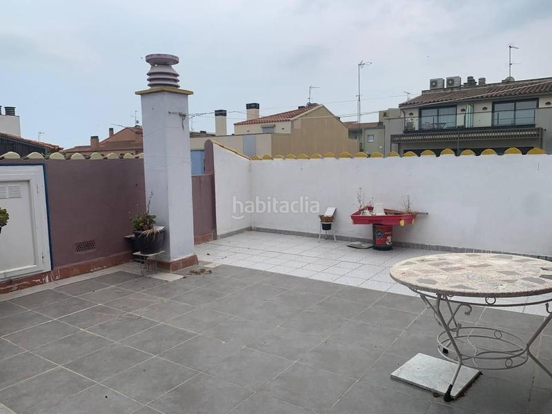 Foto 5c873cbd-baae-45ce-987d-855673dd5115. Chalet edificio ideal inversores en Eixample-Horta Capallera Figueres