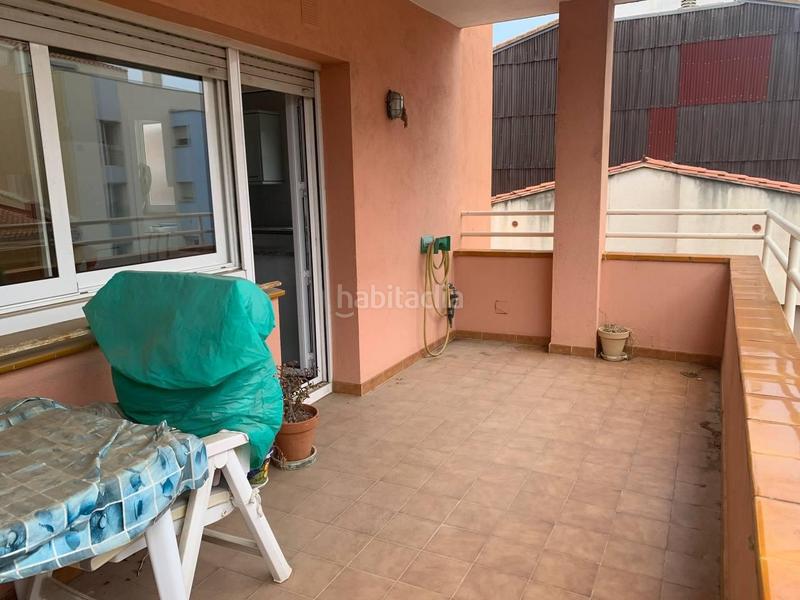 Foto 956e5e34-acd2-44fe-b8f5-b2e3752c0c25. Chalet edificio ideal inversores en Eixample-Horta Capallera Figueres