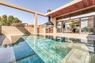 Chalet  Carrer vila-sacra. Casa domotizada con piscina en figueres