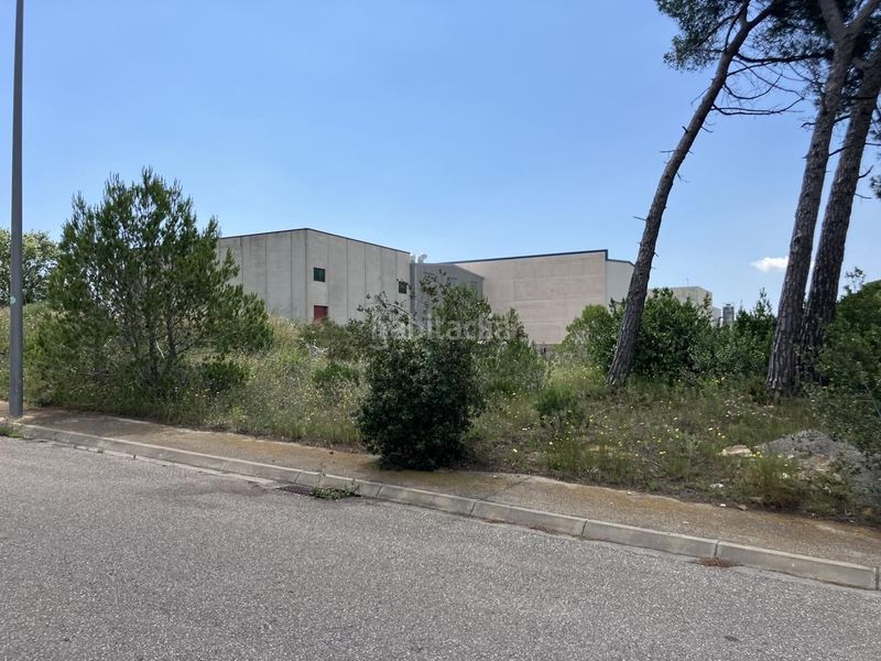 Foto 696186bc-b4d9-4014-beaf-ba618a419cd8. Solar industrial a Eixample Residencial Escala (L´)
