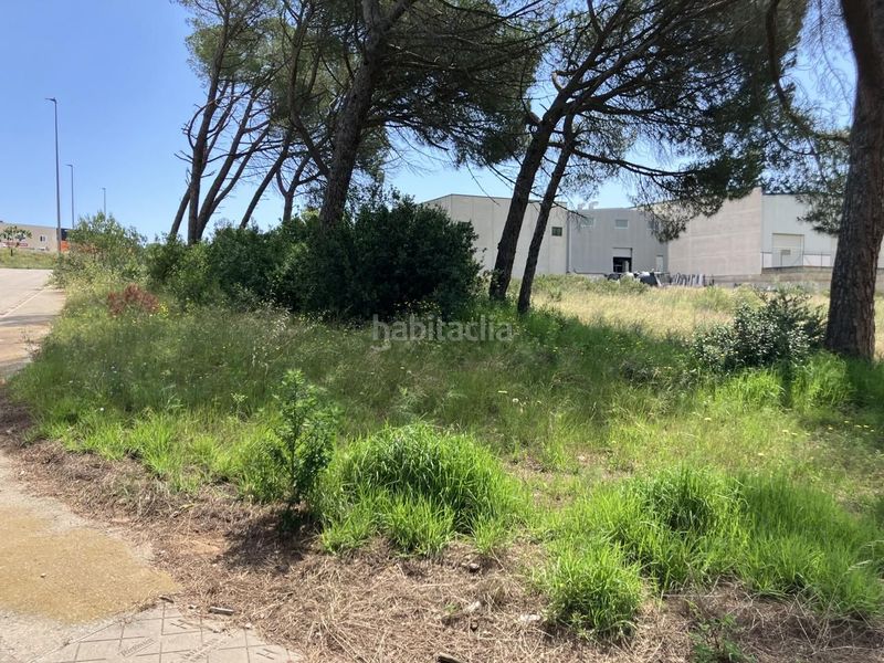 Foto e3b52e92-acf7-4476-9a80-fae06759e98c. Solar industrial a Eixample Residencial Escala (L´)