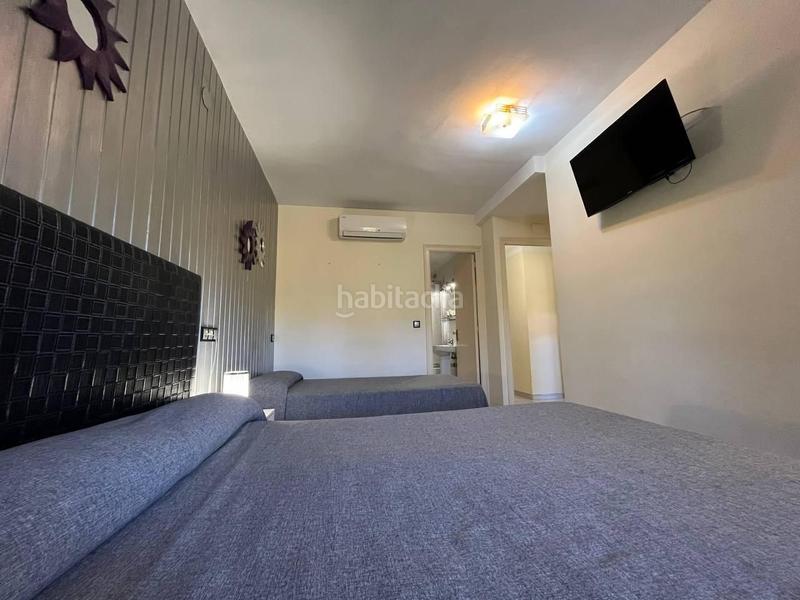 Foto ac36e772-1dc8-41b2-825d-24e3f98ea7d5. Gebäude in Castelló d´Empúries