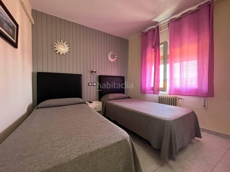 Foto e78534d9-32de-4599-8a9f-ac65a037a052. Gebäude in Castelló d´Empúries