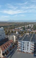 Estudi  Passeig passeig marítim. Estudio reformado frente al mar con vistas al delta y montaña en