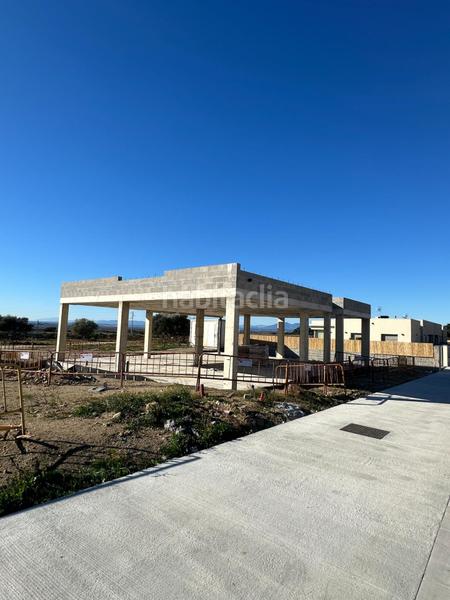 Foto 2cc03159-ba8e-4bcc-acc5-6517846c8a7f. Chalet  obra nueva en palau savardera en Palau-saverdera