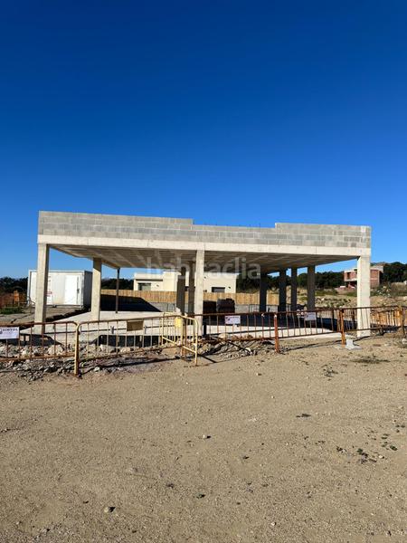 Foto 732110eb-23b4-4d14-8756-3a532d15f48c. Chalet  obra nueva en palau savardera en Palau-saverdera