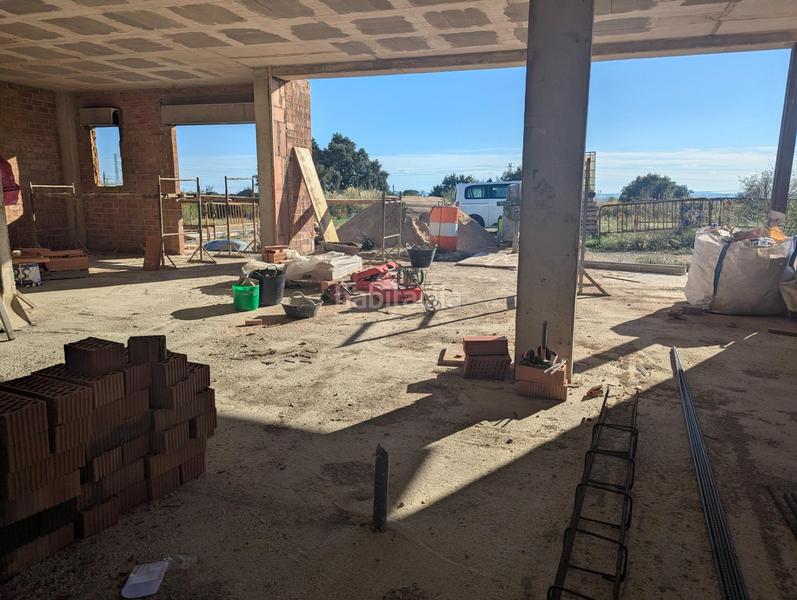 Foto b0e012ed-d763-43e9-9335-7bdea7c35f1c. Chalet  obra nueva en palau savardera en Palau-saverdera