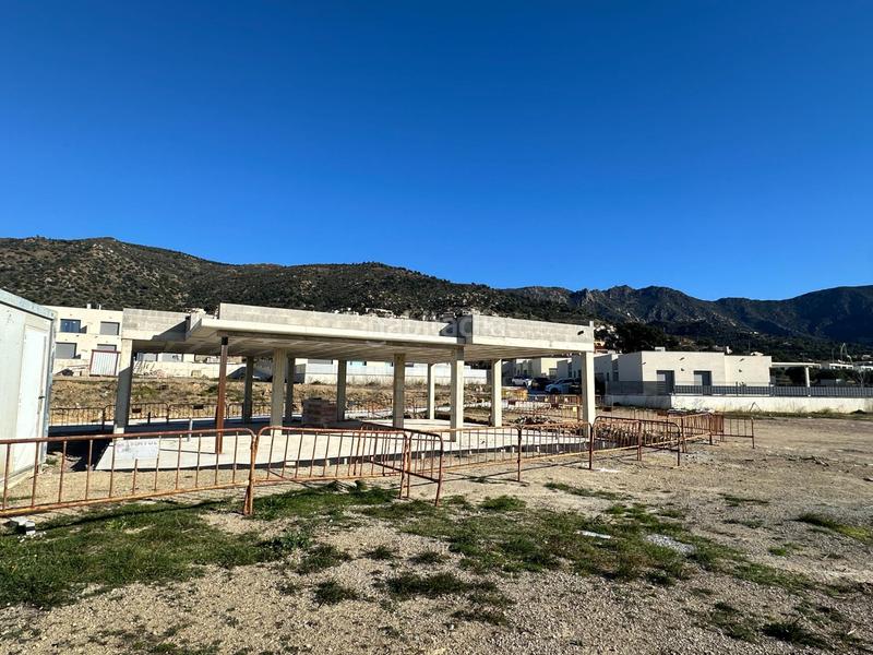 Foto b3fd9e65-bde3-435b-b0c0-5470a263dbfe. Chalet  obra nueva en palau savardera en Palau-saverdera