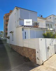 Xalet a Santa Margarida. Acogedora casa en zona tranquila de santa margarita con 2 parkin