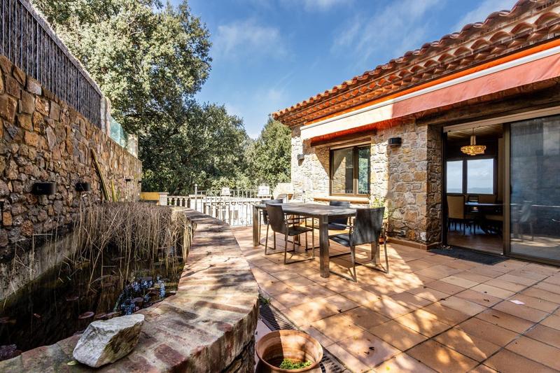 Foto a739c05e-e1fc-49f8-8e43-879bbf4f3655. Chalet en carretera carretera de la platja del racó 55 exclusiva villa en sa riera, , con vistas panorámicas a las illes medes en Begur