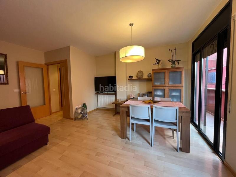 Foto fe5d3c55-e033-44c8-8be9-a2eb27a7e76a. Piso exclusivo dúplex con parking en el centro en Figueres