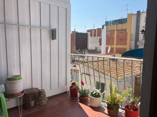 Piso  De llevant. Piso con inquilino en el centro de roses, a solo 2 minutos de la