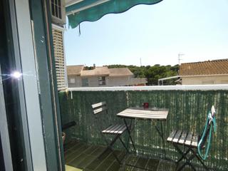 Pis  Calle picasso. Piso en zona residencial tranquila de lescala, a 800 m de las pl