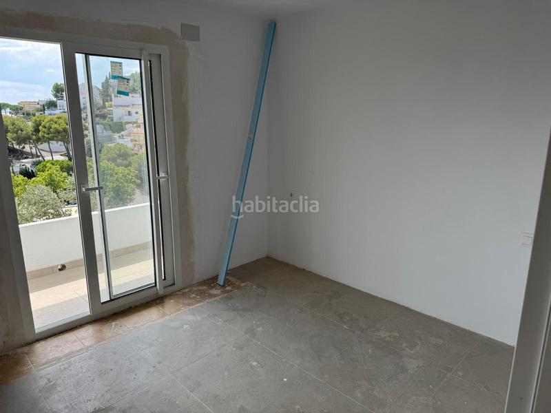 Foto f87d7daf-0b74-4b57-85fa-9e715bff1421. Dúplex  de ensueño con vistas al mar en la playa de lalmadrava en Roses