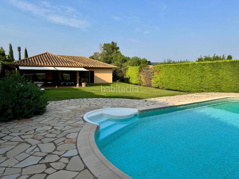Foto 3f73658d-b1d1-4c1a-8a9c-683e4a6d36c2. Chalet exclusivo chalet en golf torremirona en Navata