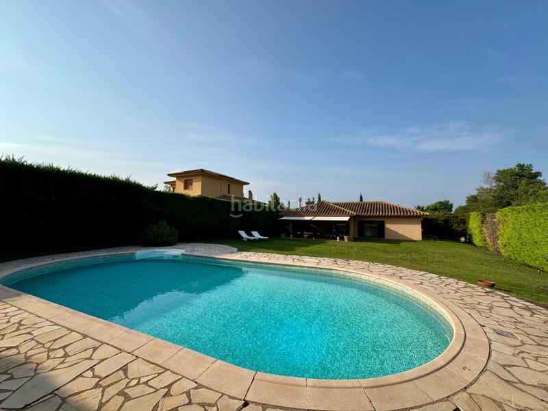 Foto 6ab16d2f-ccad-4cb1-b32f-b934305f34c8. Chalet exclusivo chalet en golf torremirona en Navata