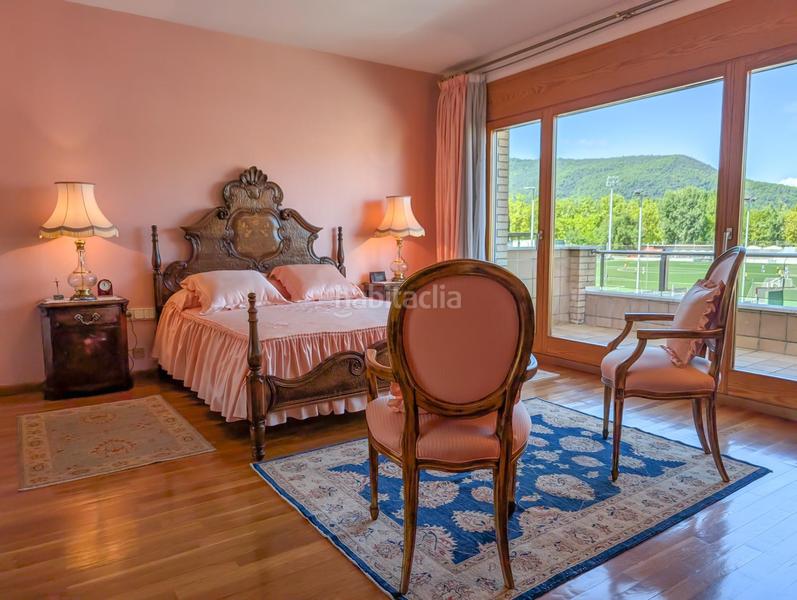 Foto 0031ebf1-e516-4571-b1af-521023f0d521. Xalet amb calefacció aparcament piscina a Banyoles