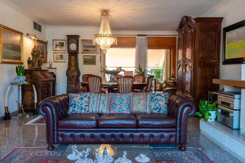 Foto 00bf5d99-557b-4703-86bd-9ad4cc13f115. Xalet amb calefacció aparcament piscina a Banyoles