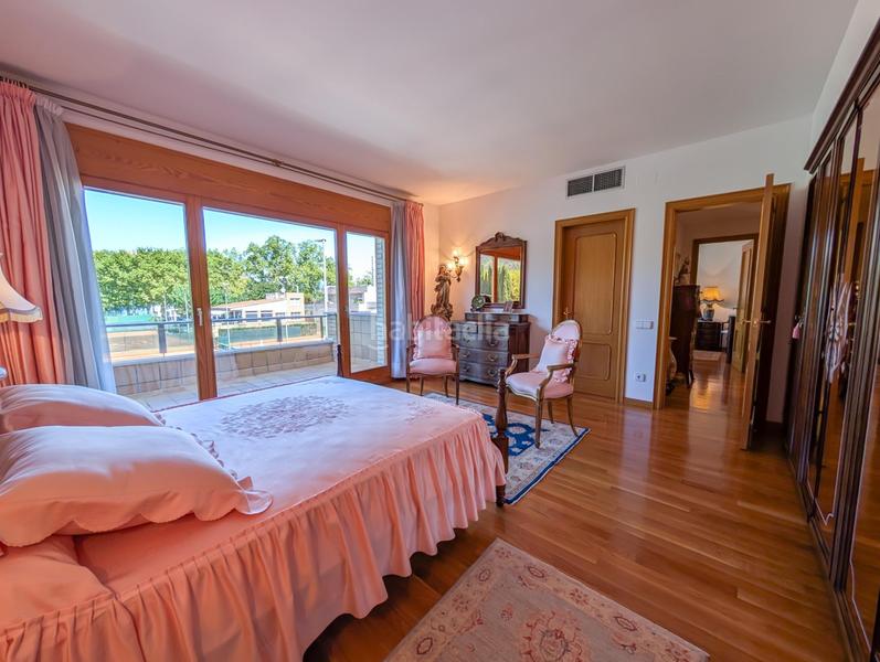 Foto 0d2d48e9-a5b3-4b96-885c-47117b3d8a2e. Xalet amb calefacció aparcament piscina a Banyoles