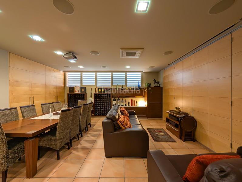 Foto 269c5388-31da-46ec-9902-7c038c904c50. Xalet amb calefacció aparcament piscina a Banyoles