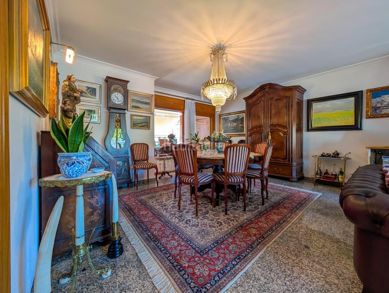 Foto 2e241891-e6b7-40a8-823a-1af677231ed6. Xalet amb calefacció aparcament piscina a Banyoles