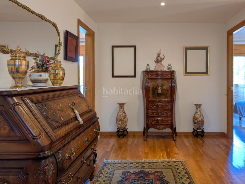 Foto 55688c3b-bedc-46a2-b33c-f54eac80420b. Xalet amb calefacció aparcament piscina a Banyoles