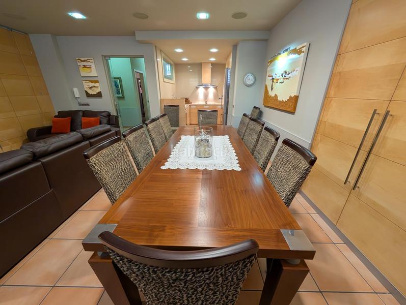 Foto f6801156-ab02-46ac-8904-7c19db93800a. Xalet amb calefacció aparcament piscina a Banyoles