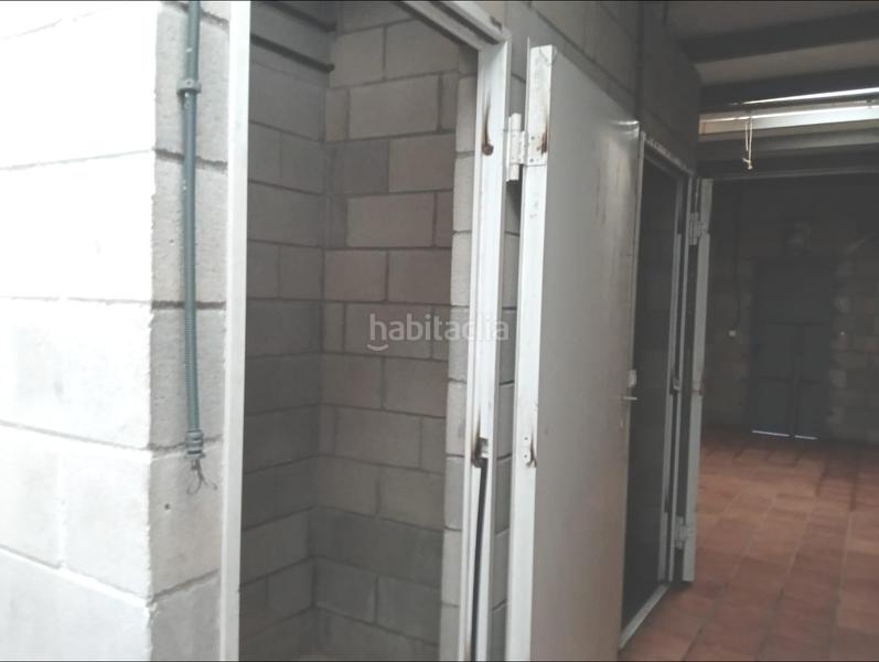 Foto ad14651f-faad-47af-8302-b5973dff8ac5. Fabrikhalle in Bàscara