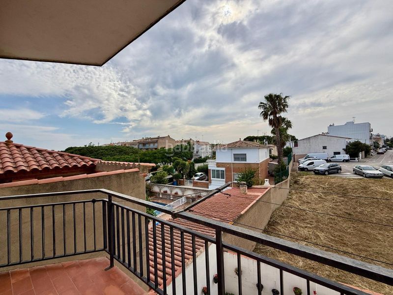 Foto a1f2a1b8-7c2f-41d9-b7d7-3bf29f80344e. Pis a Nord Roses