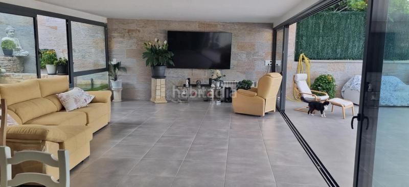 Foto 4e52ab46-b56a-4458-b80a-8b20dbb8b3a0. Chalet con parcheggio piscina in Pals