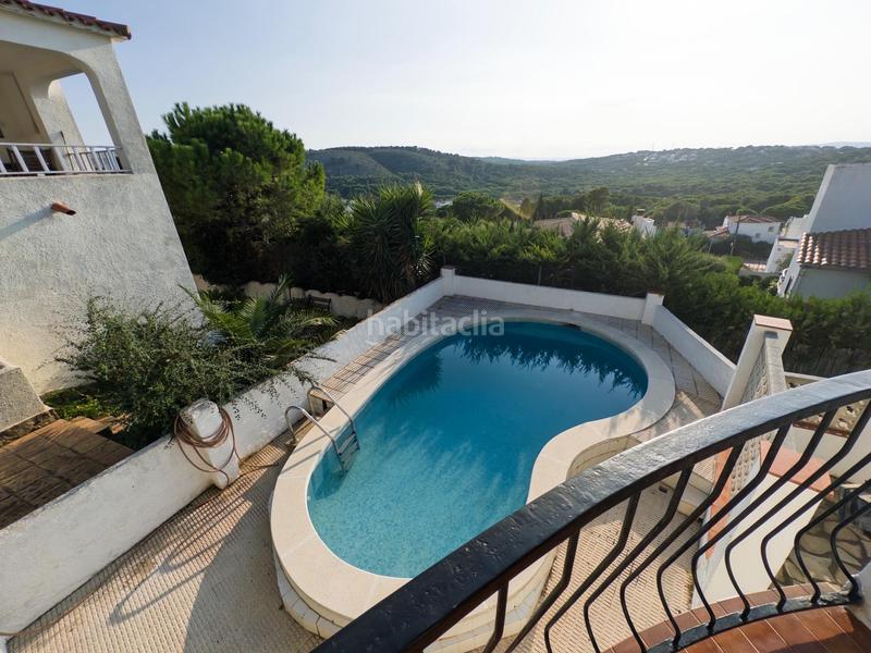 Foto 65f2e1fa-d0c4-4e5a-abb5-34c8de573e58. Maison avec parking piscine dans Montgó Escala (L´)