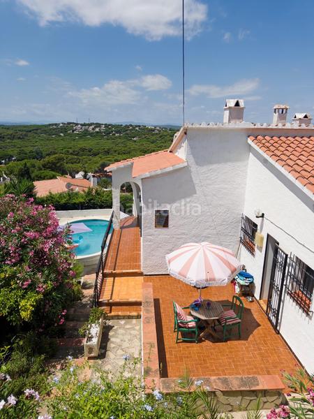 Foto f5f07c6d-a0ea-436e-a795-094ddc7a18e9. Maison avec parking piscine dans Montgó Escala (L´)