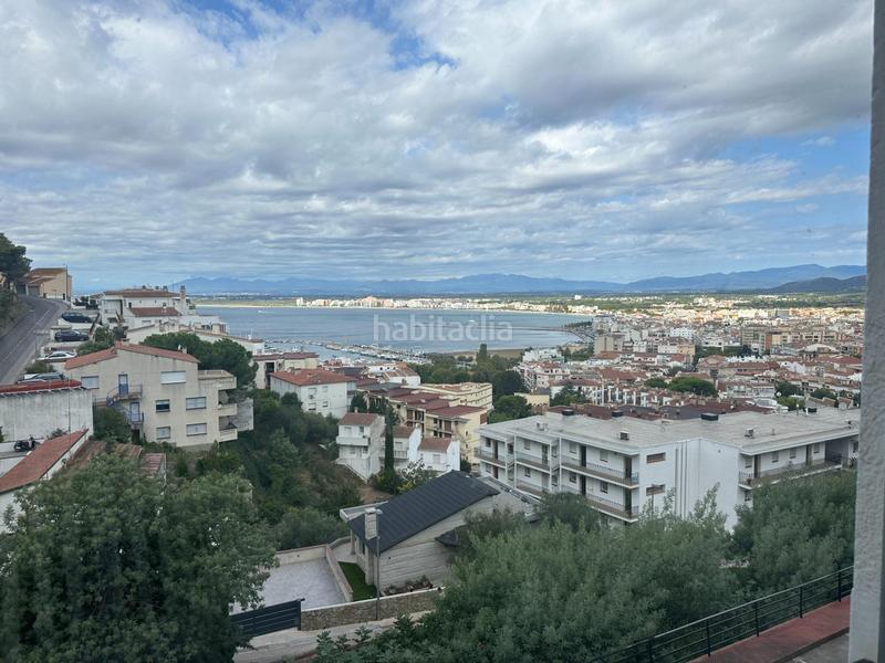 Foto a5501075-316b-4d94-8a80-3f5d29376a26. Etagenwohnung mit parking in Puig Rom-Canyelles-Almadrava Roses