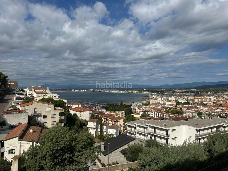 Foto ba322aba-271f-4fe7-be36-44e30c26b6c9. Etagenwohnung mit parking in Puig Rom-Canyelles-Almadrava Roses