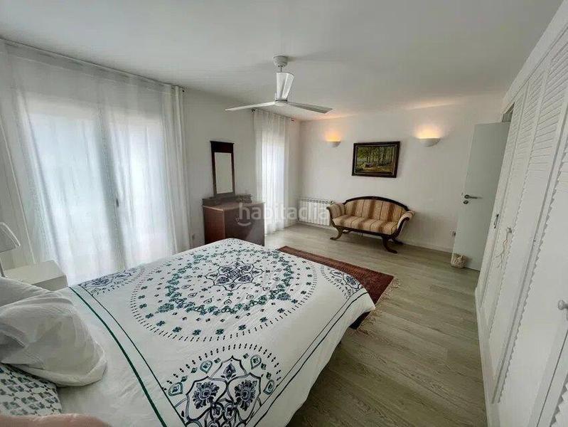 Foto e892cb10-ff11-4d23-801d-7d466d7faac4. Appartement avec chauffage parking dans Nucli Antic Escala (L´)