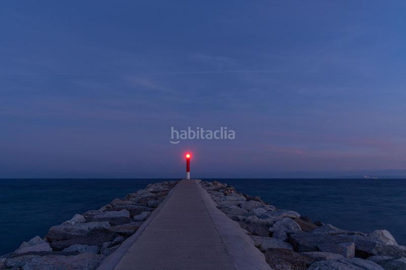 Foto 768a8476-d101-4bfb-9adb-24e691fd54bc. Dúplex  con encanto y luz natural , cerca de la playa en Empuriabrava