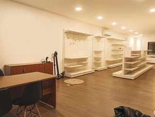 Local Comercial  Carrer moxo. Amplio local reformado en la zona más transitada de empuriabrava