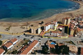 Local Comercial  Cami del palau. Local con gran potencial en primera línea de mar  lescala platja