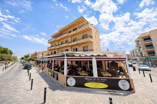 Local Comercial  Avenida riells. Restaurante totalmente equipado en venta en primera línea de pla