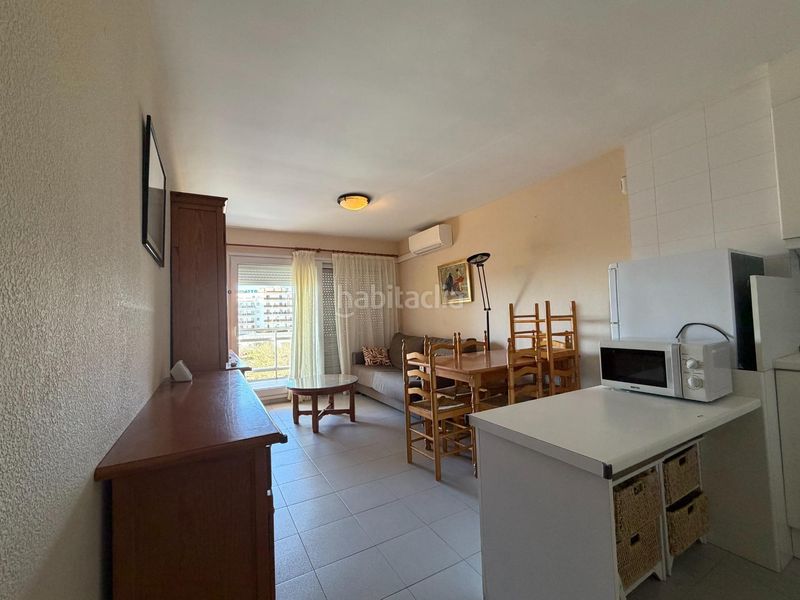 Foto f767a3a3-180f-4ba4-9c1d-3c0ab2b71395. Pis a Puig Rom-Canyelles-Almadrava Roses